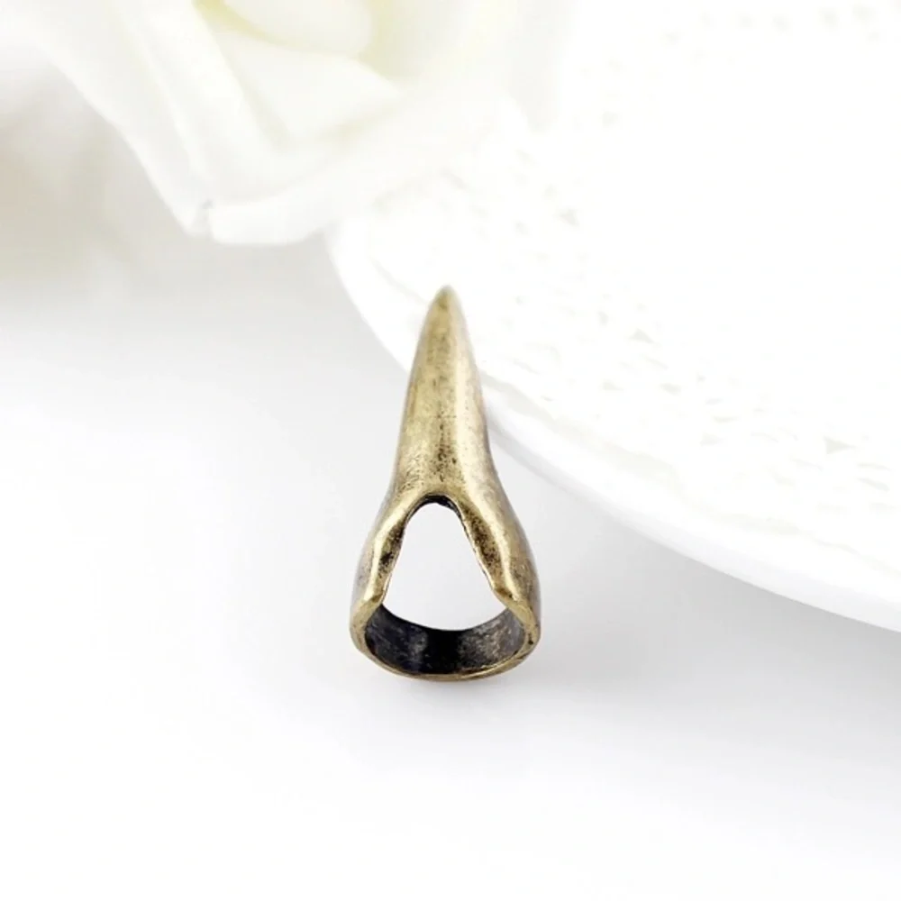 Gold Talon Nail Claw Ring